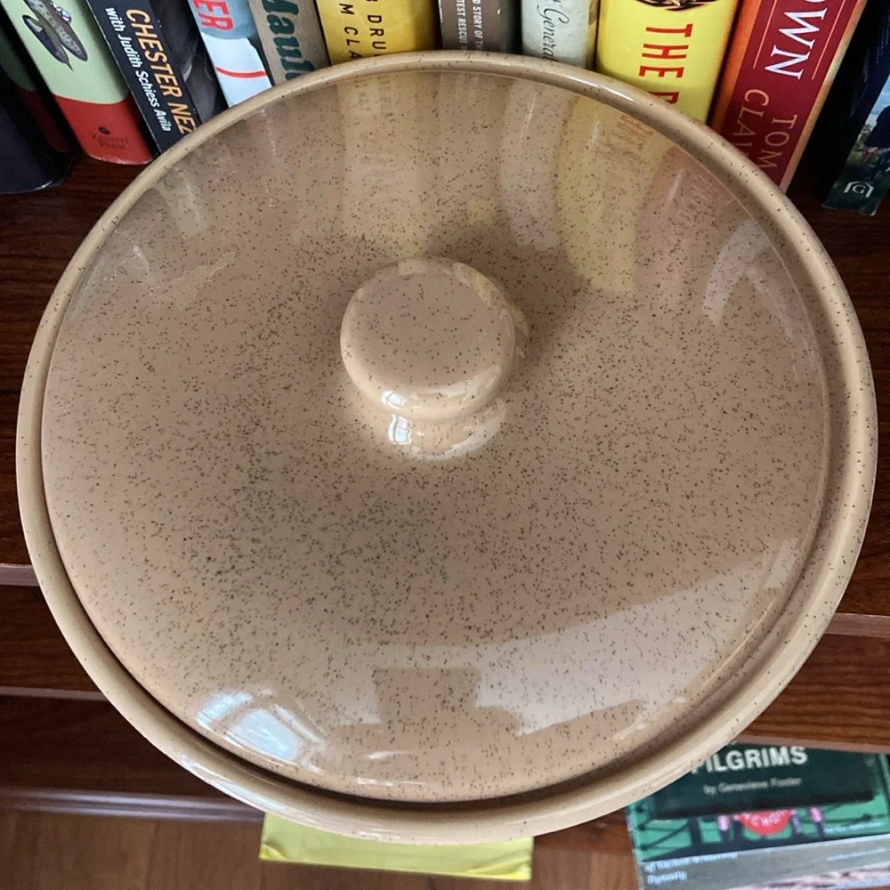 Bauer Pottery Monterey Moderne Speckled Vintage Lidded Crock Casserole Dish Cove